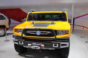 China's Dongfeng Still Building Awful-Looking HUMMER Clones - Hummer Guy